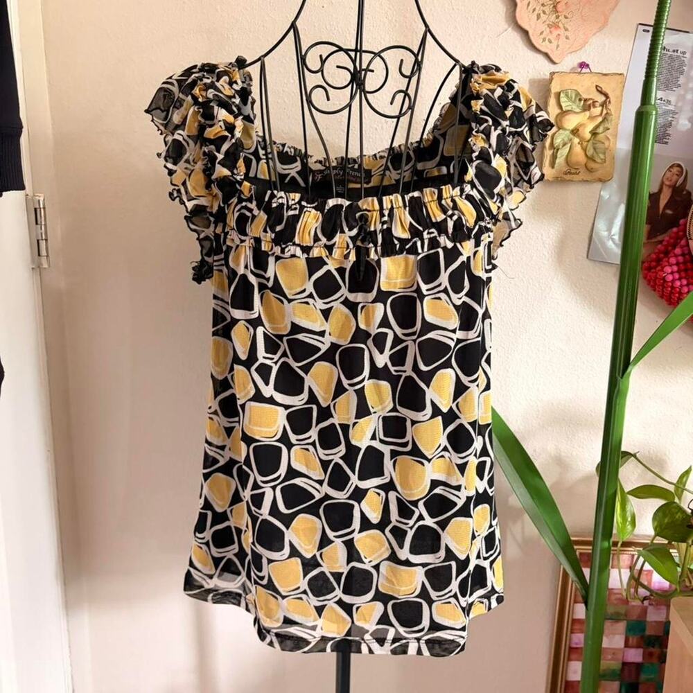 Simply French Ruffle Top L - Picture 1 of 7
